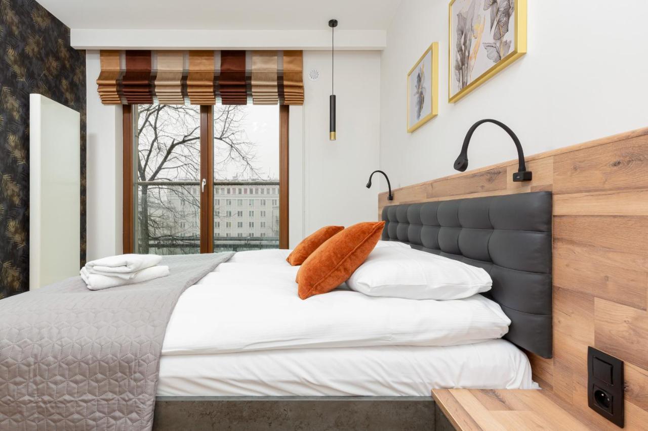 Park Arkadia Apartment With Parking Mokotow By Noclegi Renters Warsawa Bagian luar foto