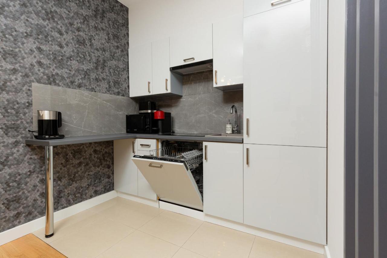 Park Arkadia Apartment With Parking Mokotow By Noclegi Renters Warsawa Bagian luar foto
